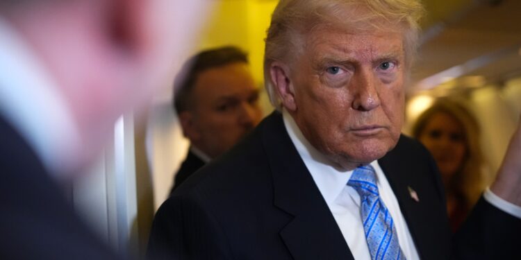 Trump se reúne con el gabinete de seguridad