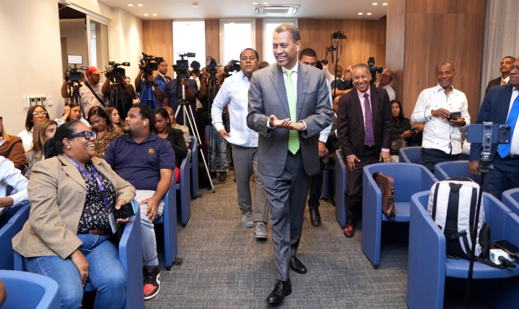 Indotel lanza campaña contra extorsión y fraude digital para fortalecer la seguridad en República Dominicana