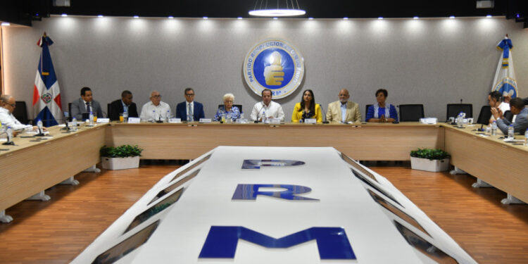 Dirección ejecutiva del PRM sostiene “reunión rutinaria” no hay tensiones