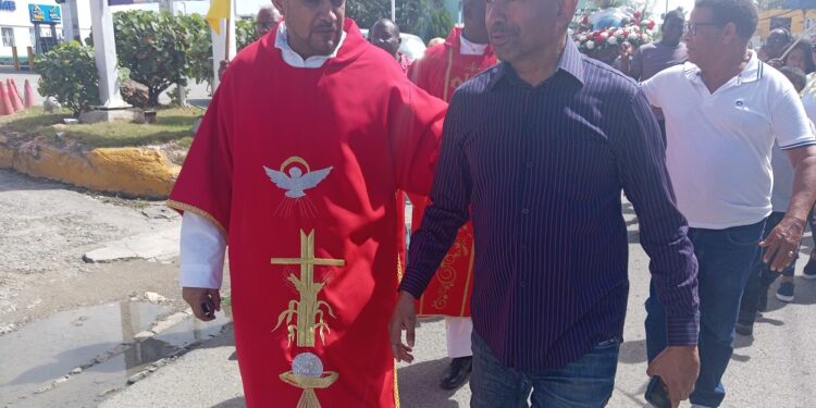 Parroquia Espíritu Santo de Villa Mella culmina sus Fiestas Patronales con Eucaristía