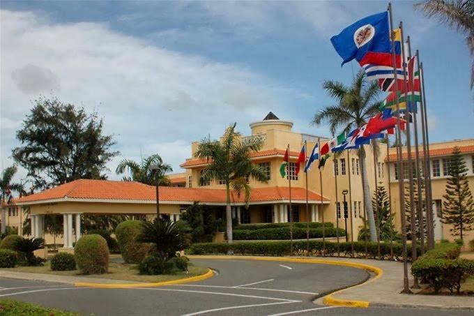 MITUR, MIREX e INESDYC realizan curso de formación turística para diplomáticos
