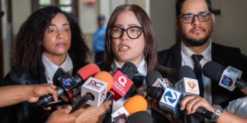 Diez a prisión preventiva por fraude bancario millonario