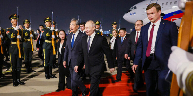 Vladímir Putin llega a Pekín