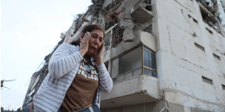 Sube a 235 la cifra de víctimas mortales tras terremotos en Venezuela