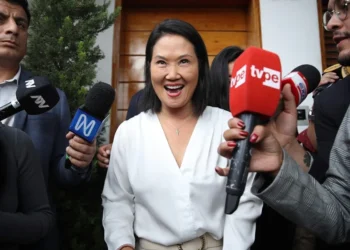 Keiko supera por estrecho margen a Roberto Sánchez cuando resta menos del 2 % de los votos por contabilizar en Perú