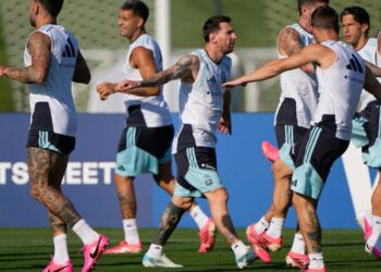 Rotar o darle más rodaje a su base titular, el dilema de Argentina ante Jordania