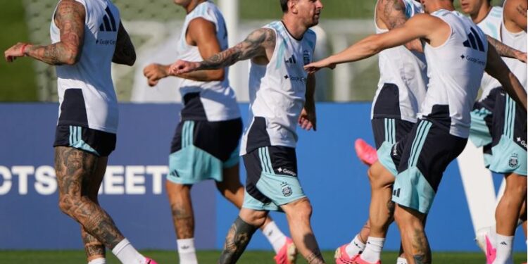 Rotar o darle más rodaje a su base titular, el dilema de Argentina ante Jordania