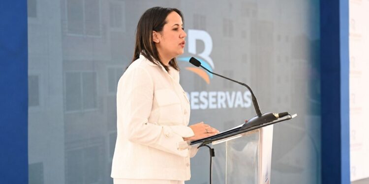 Banreservas financia 700 apartamentos del residencial San José entregados por el presidente Abinader