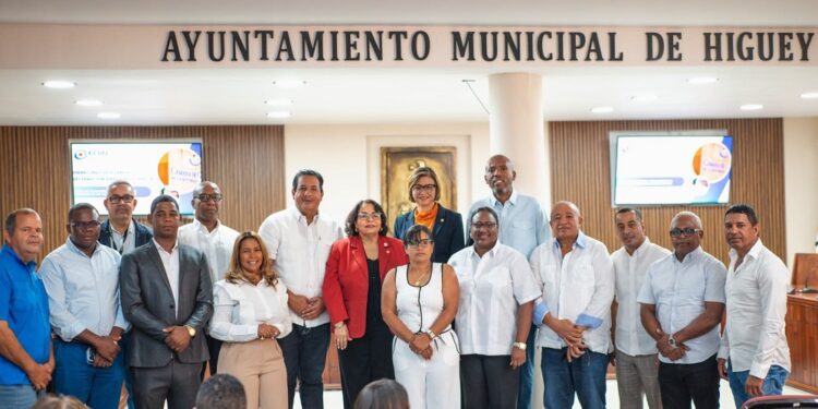Impulsan transparencia y rendición de cuentas municipal en la región Este mediante el SICEEP