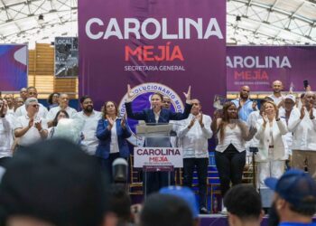 Carolina rinde cuentas ante dirigencia del PRM en San Cristóbal y reafirma su compromiso con la militancia