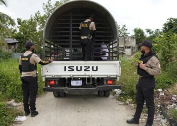 DNCD ocupa 7, 538 gramos de drogas, arrestan 27 personas en SDN