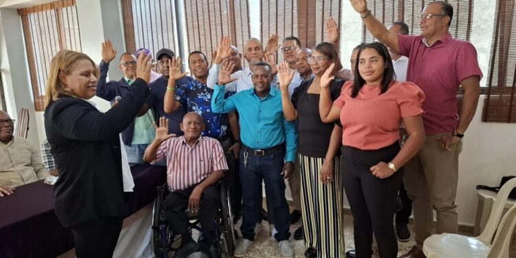 Juramentan Equipo de Redes y Comunicaciones del Proyecto Gonzalo Castillo en Barahona