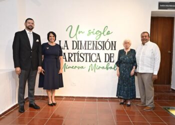 Franklin Soriano, Minerva Josefina (Minou) Tavárez y Manolo Tavárez encabezan la exposición "Un siglo. La dimensión artística de Minerva", en el Centro Cultural Banreservas de Santo Domingo.