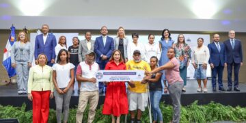 Gobierno y PNUD crean seguro paramétrico para familias Supérate