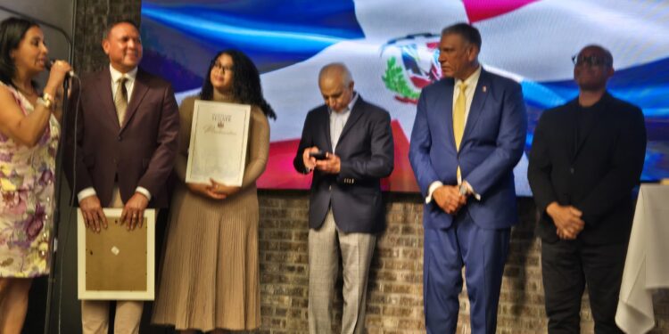 Alcaldía de Santiago  y Consulado de RD en NY y Legislador Alvarez rinden homenaje al Dr. Ramón Tallaj