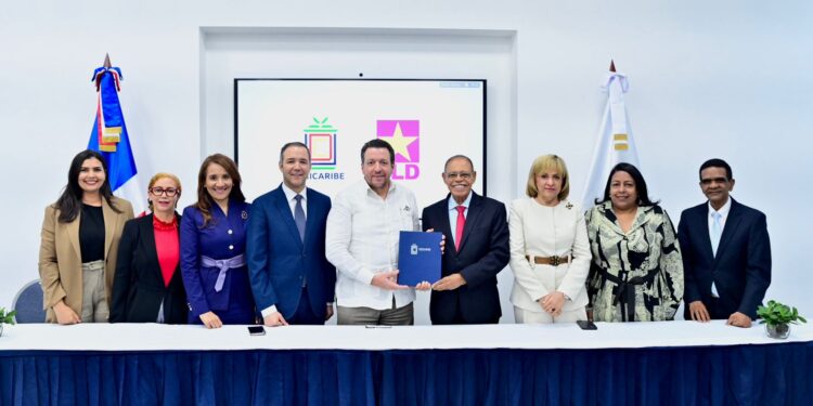UNICARIBE y Comisión Formación de Valores PLD impulsan programa ético educativo