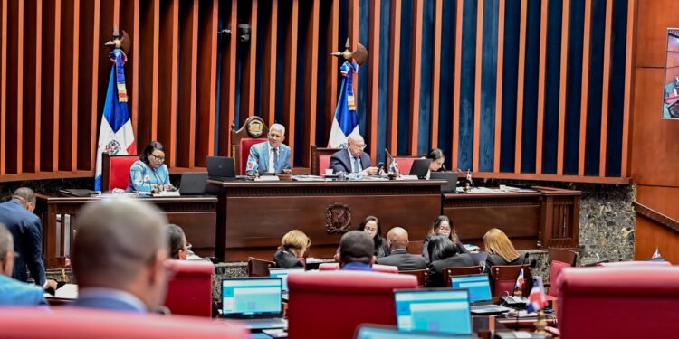 Senado sanciona proyecto que prohíbe la importación y fabricación de foam