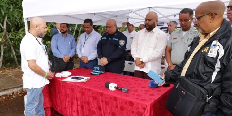 Emitaxi inspecciona 450 unidades por la seguridad vial