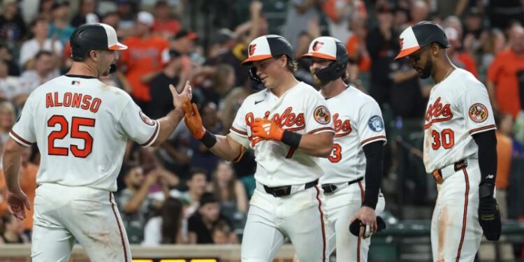Los Orioles vencen 7-2 a los Mariners