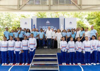 Presidente Abinader inaugura techado de la Escuela Francisco Henríquez y Carvajal en Cotuí