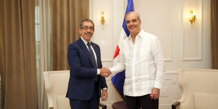 Luis Abinader y Jorge Asjana David