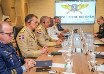 Ministro de Defensa recibe delegación del Comando Sur de los Estados Unidos