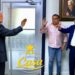 Danilo Medina juramenta a Víctor José Crespo, alcalde de Villa Elisa