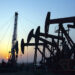 Petróleo intermedio de Texas baja 2.6%, se coloca a 87.21 dólares el barril