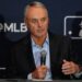 MLB propone un tope salarial y límites a contratos de agentes libres en negociación laboral