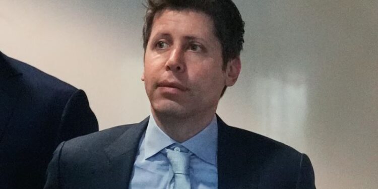 am Altman llega al Tribunal Federal de Distrito en Oakland, California, el 30 de abril de 2026. (AP Foto/Godofredo A. Vásquez, Archivo)