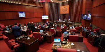 Congreso aprueba medidas para mitigar la crisis internacional