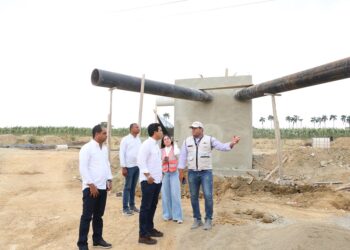 Wellington Arnaud supervisa alcantarillado sanitario de Mao