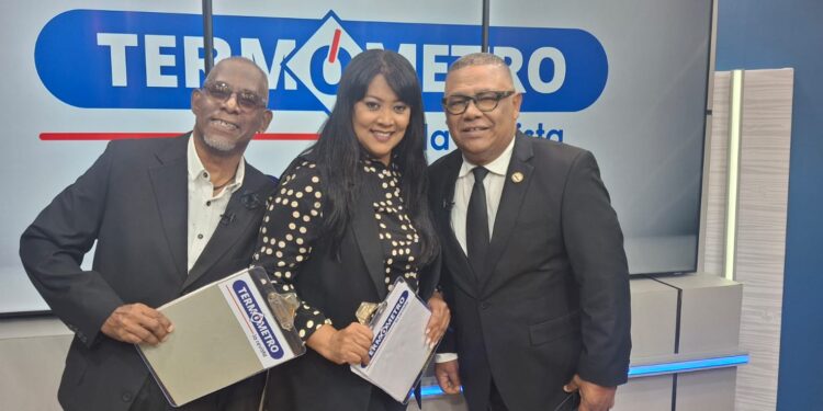 Termómetro La Revista rinde homenaje a Alex Bueno