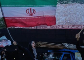 Trump anuncia acuerdo con Irán y autoriza fin de bloqueo naval de EEUU en estrecho de Ormuz