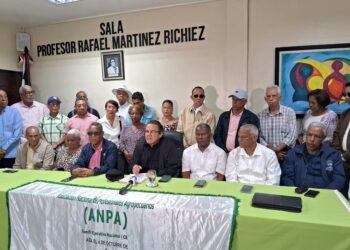 Agrónomos amenazan con realizar marcha hasta el Palacio Nacional