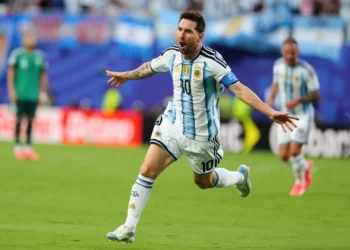 Messi iguala récord de goles en Mundial con triplete ante Argelia