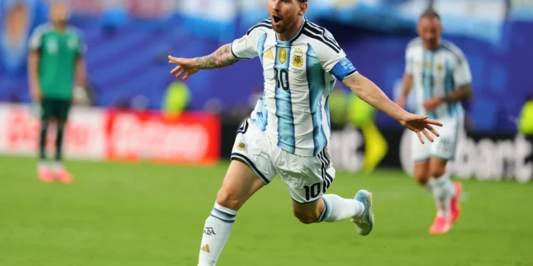 Messi iguala récord de goles en Mundial con triplete ante Argelia