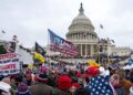 Gobierno de Trump dice que cumplirá orden judicial de pausar fondo “antipolitización”