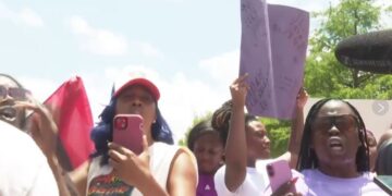 Condenan a 35 años de prisión adolescente que apuñaló mortalmente a un atleta en Texas