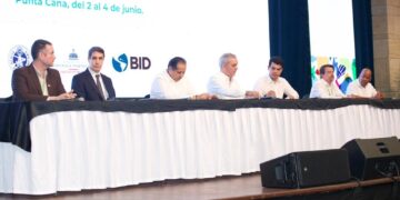 Abinader destaca inversiones sin precedentes en agua y saneamiento