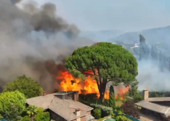 El Gobierno amplía a Toledo la emergencia de incendios,van 80.000 evacuados y confinados en Madrid y Ávila