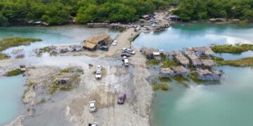 Cuatro personas mueren en balneario La Neverita al caer vehículo en uno de los charcos