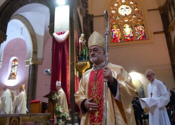 Varias mujeres acusan de violencia sexual al cardenal español López Romero