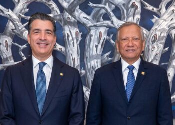 Banreservas y Banco Popular abordan retos y oportunidades del sistema financiero nacional