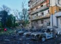 Ataques rusos matan a 6 en Kiev y otras ciudades de Ucrania, exponiendo fallas de defensa antiaérea