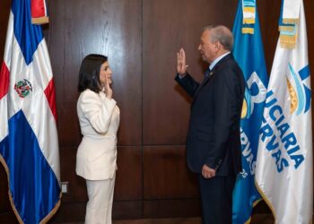 Designan a Angelina Biviana Riveiro como vicepresidenta ejecutiva de Fiduciaria Reservas