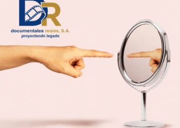 Antes de juzgar a los demás aprende a comprenderlos