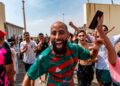 España despliega al ejército en Ceuta tras irrupción de miles de inmigrantes que dejó 9 muertos