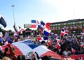 Cientos de ciudadanos protestan en la Plaza de la Bandera contra la «Ley Mordaza» y la reforma fiscal
