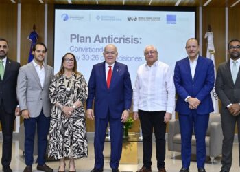 DGII presenta a empresarios de Santiago los beneficios de la Ley 30-26